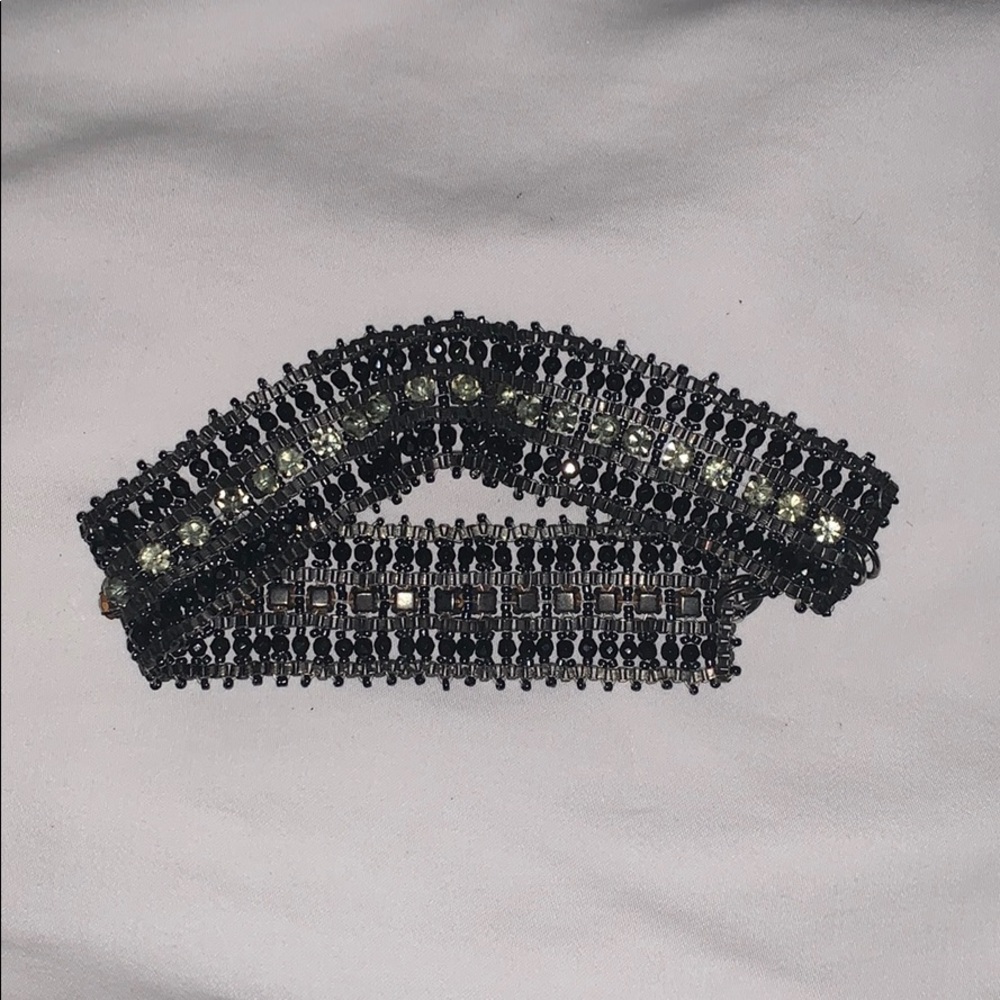 Jeweled choker